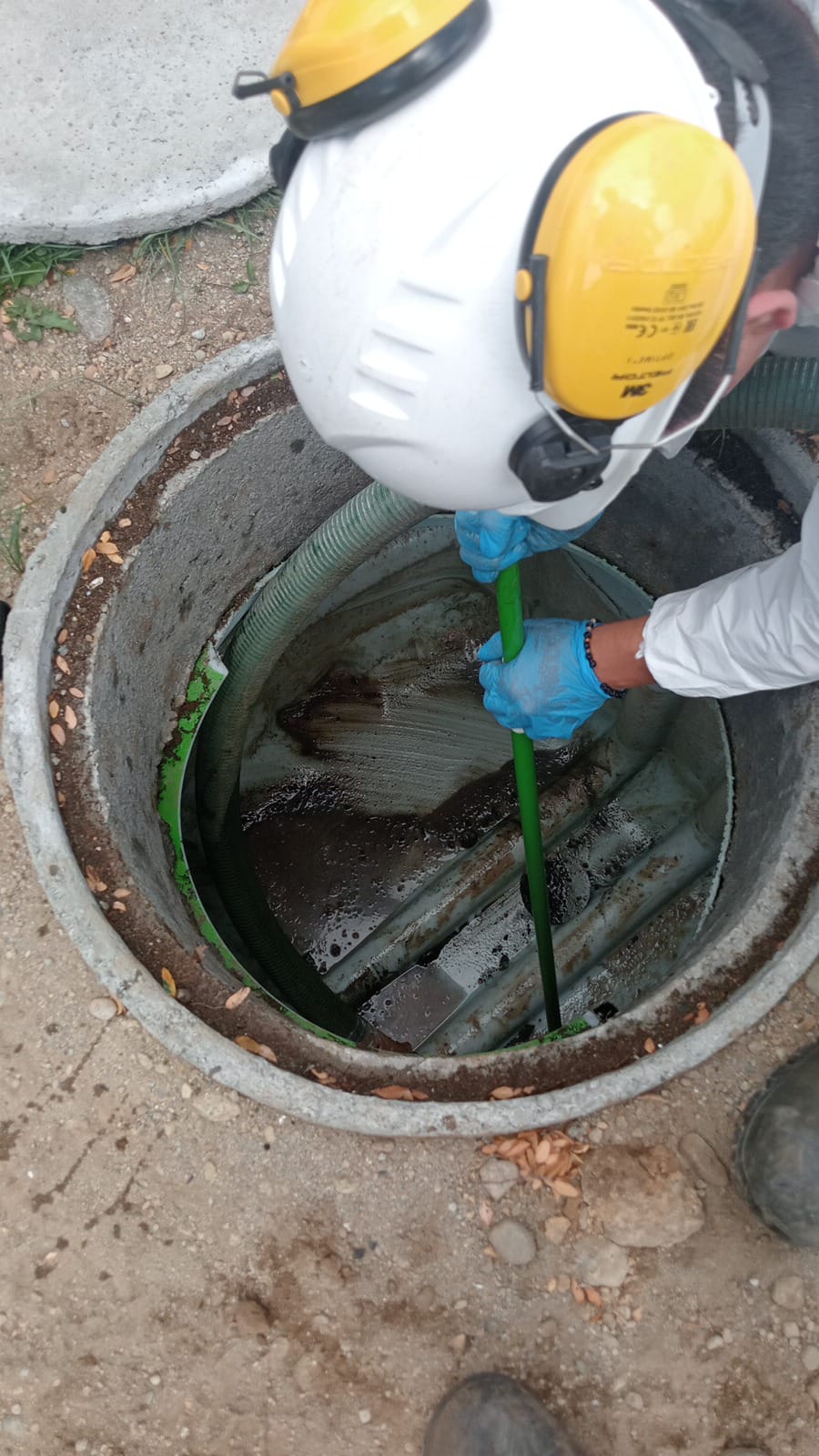 Mantenimiento de acumuladores de grasa en casino – Salmones de Chile