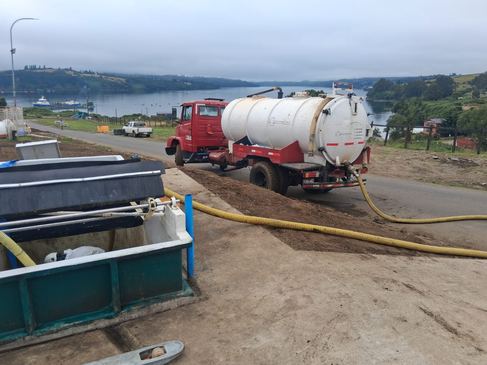 Limpieza y Mantención de Estanque Trifásico y Estanque Ecualizador