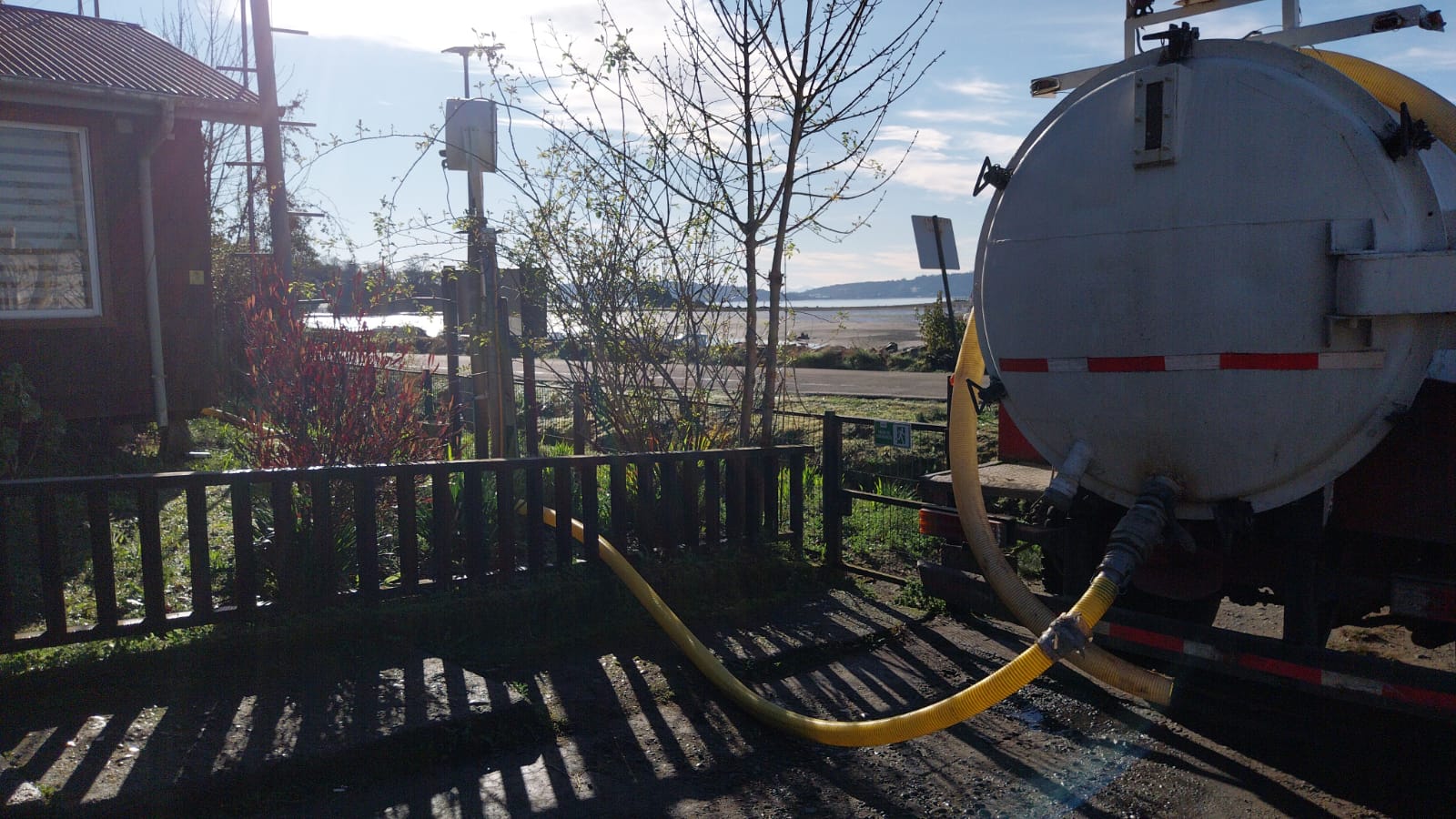 Limpieza de cámara desgrasadora en base Palqui